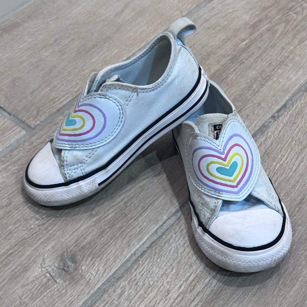 Converse Chuck Taylor All Star EasyOn Toddler Girls' "Happy Hearts" Shoe